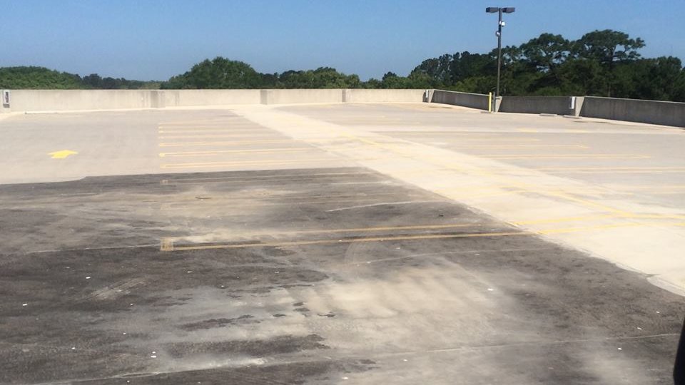 parking garage pressure washing