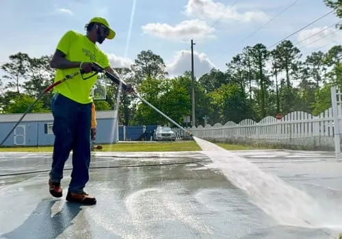 Service Pressure Washing